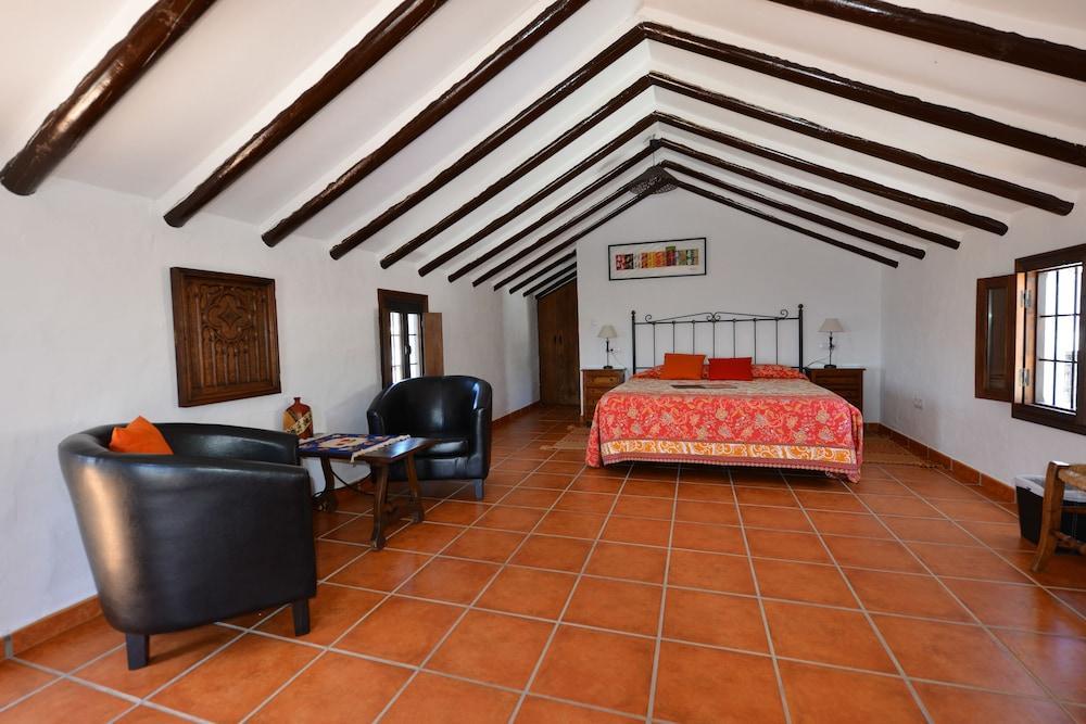 Bed and Breakfast Cortijo La Haza Iznájar Exterior foto