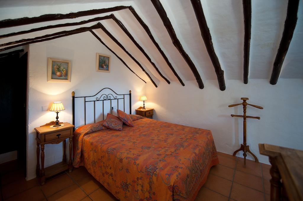 Bed and Breakfast Cortijo La Haza Iznájar Zimmer foto