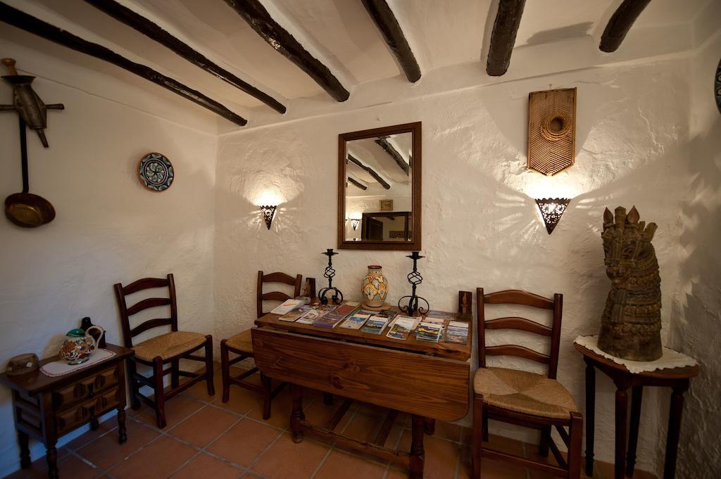 Bed and Breakfast Cortijo La Haza Iznájar Exterior foto